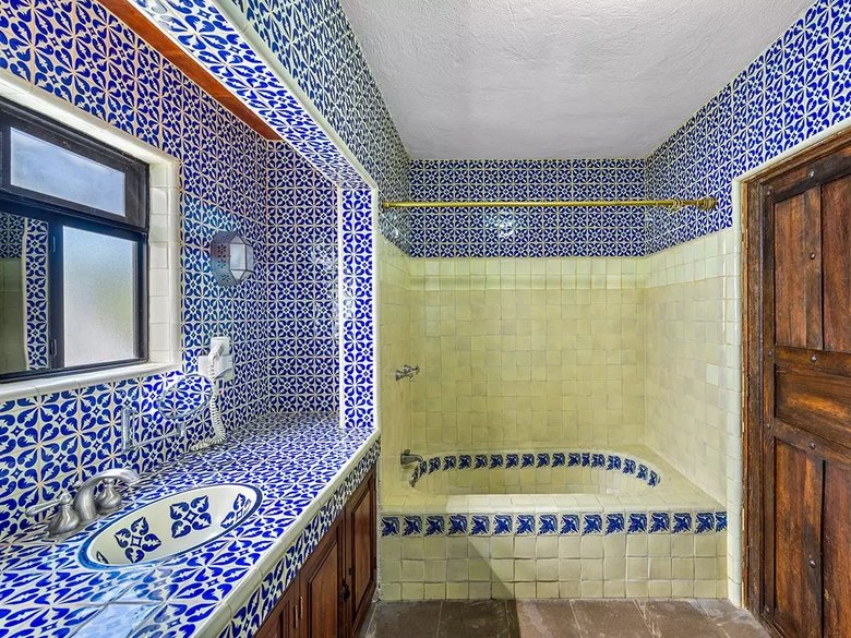 Casa M — 7 photos