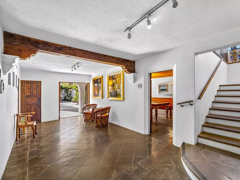 Casa M — 3 photos