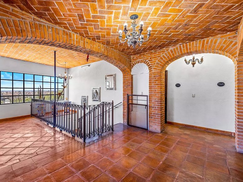 Casa M — 11 photos