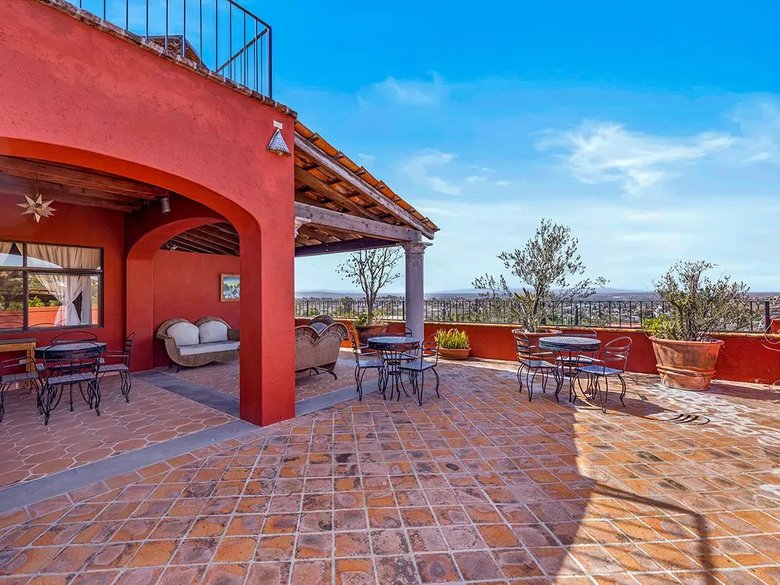 Casa M — 22 photos