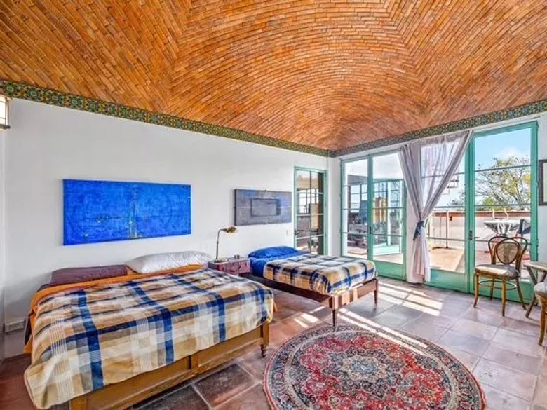 Casa Milton — 19 photos