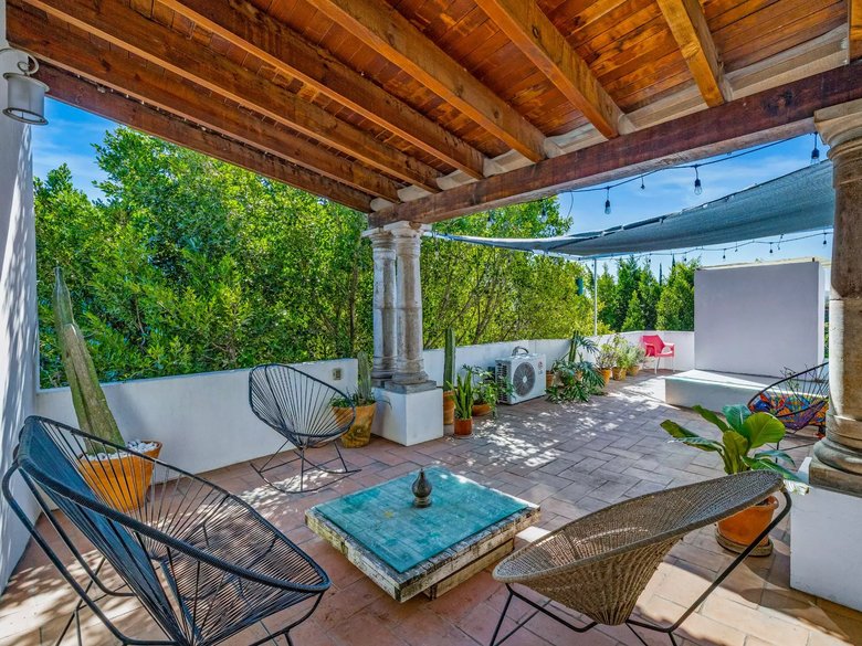 Casa Entre Arboles — 28 photos