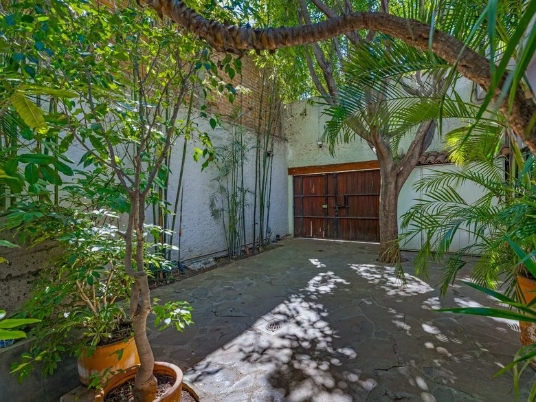 Casa Entre Arboles — 3 photos