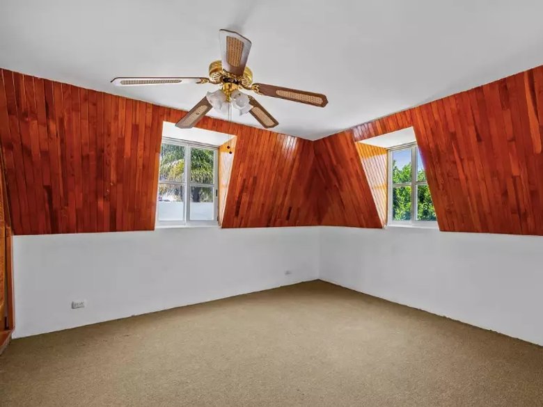 CASA ROMANA — 19 photos