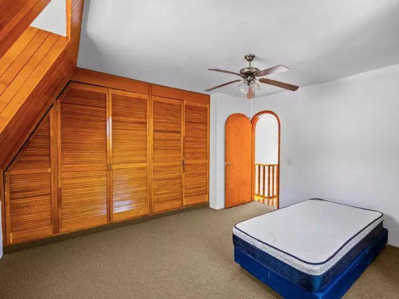 CASA ROMANA — 15 photos
