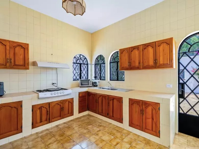 CASA ROMANA — 25 photos
