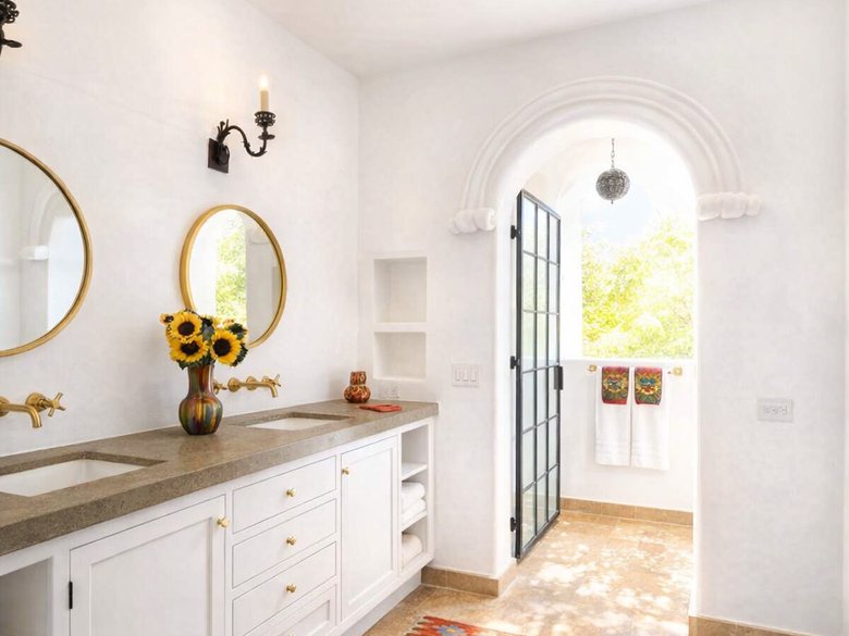 Breathtaking Casa Blanca — 10 photos