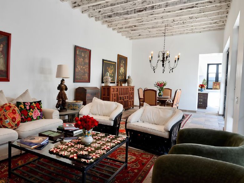 Breathtaking Casa Blanca — 28 photos