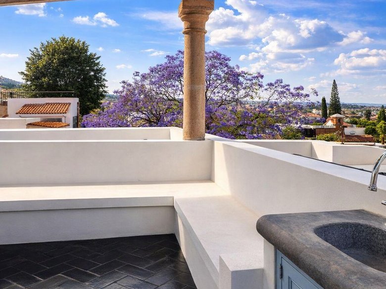 Breathtaking Casa Blanca — 25 photos