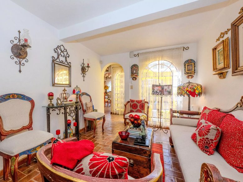 CASA LA TOSCANA — 12 photos