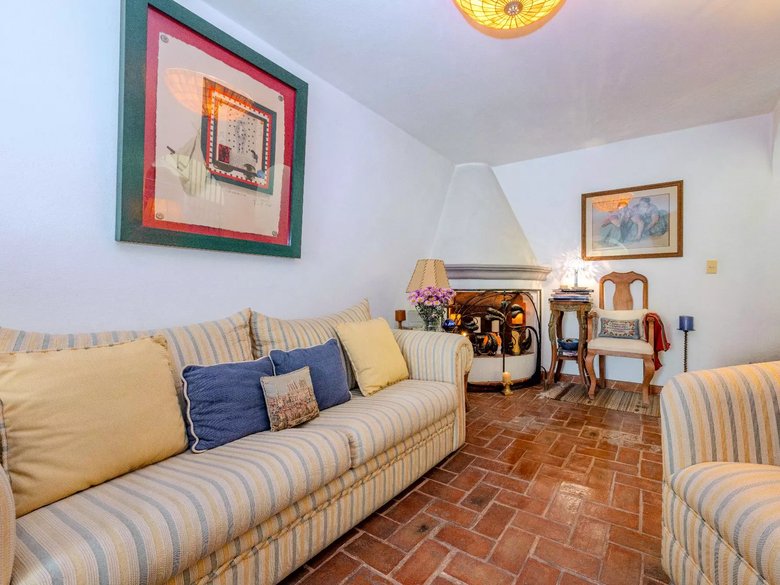 CASA LA TOSCANA — 13 photos