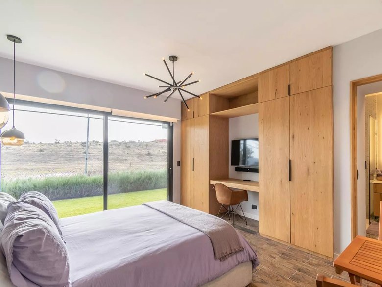 Casa Aurea — 10 photos