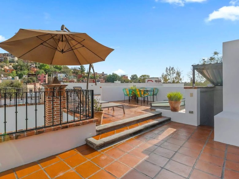 Casa Dos Monos — 8 photos