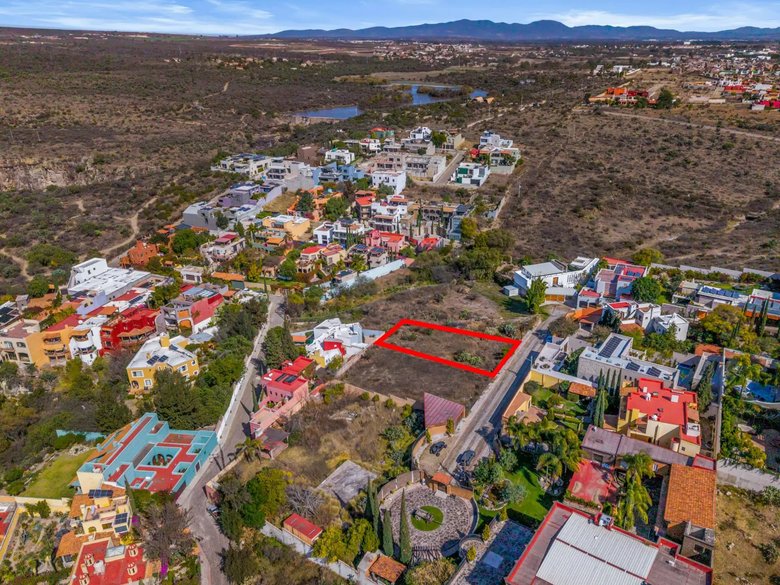 La Colina Lot — 5 photos