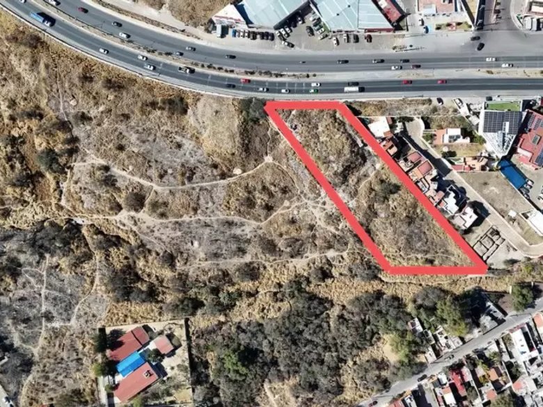 Lote Comercial Libramiento Manuel Zavala — 5 photos