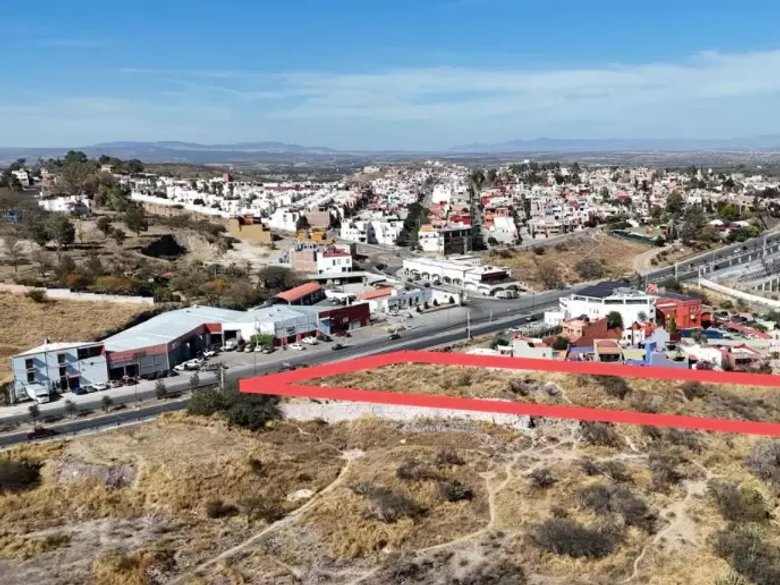 Lote Comercial Libramiento Manuel Zavala — 2 photos