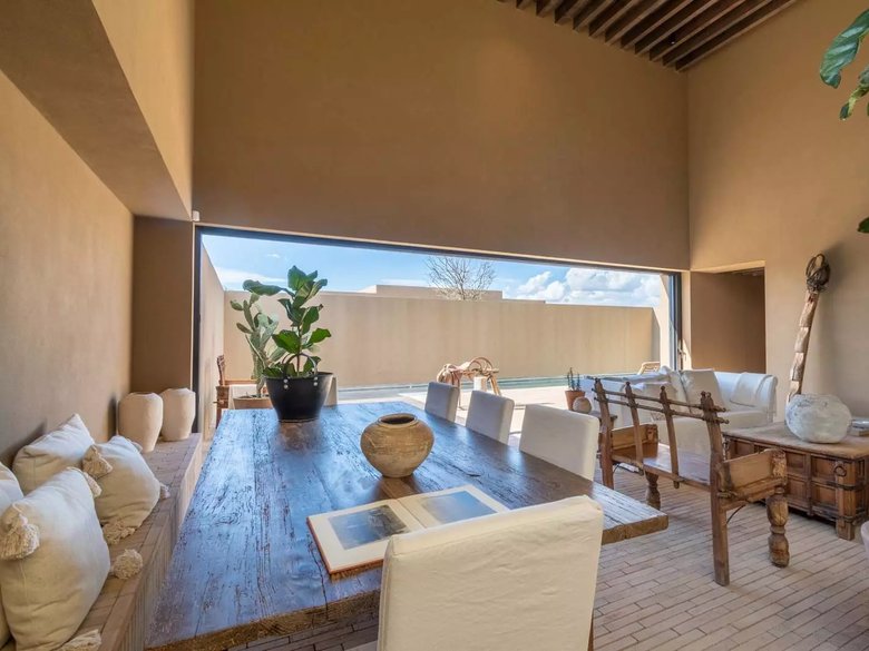 Casa 24 — 15 photos