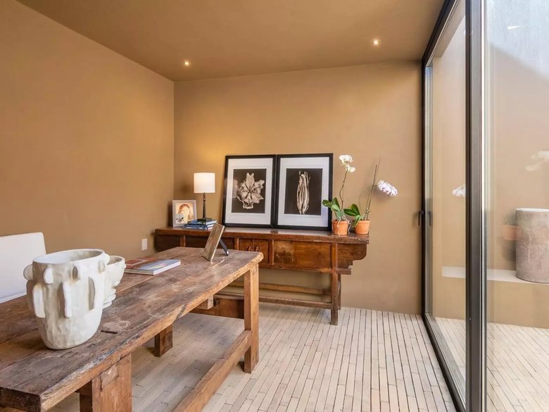 Casa 24 — 12 photos
