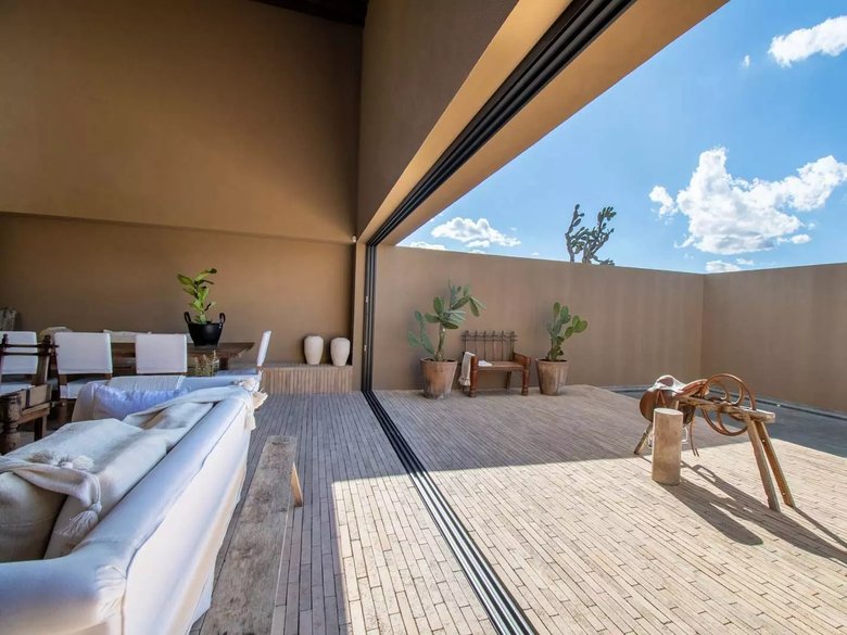 Casa 24 — 16 photos