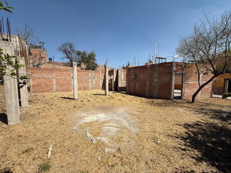 San Rafael Lot — 12 photos