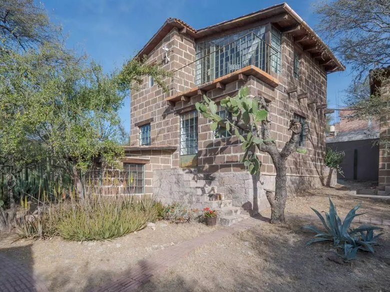 Casa Bosque — 13 photos
