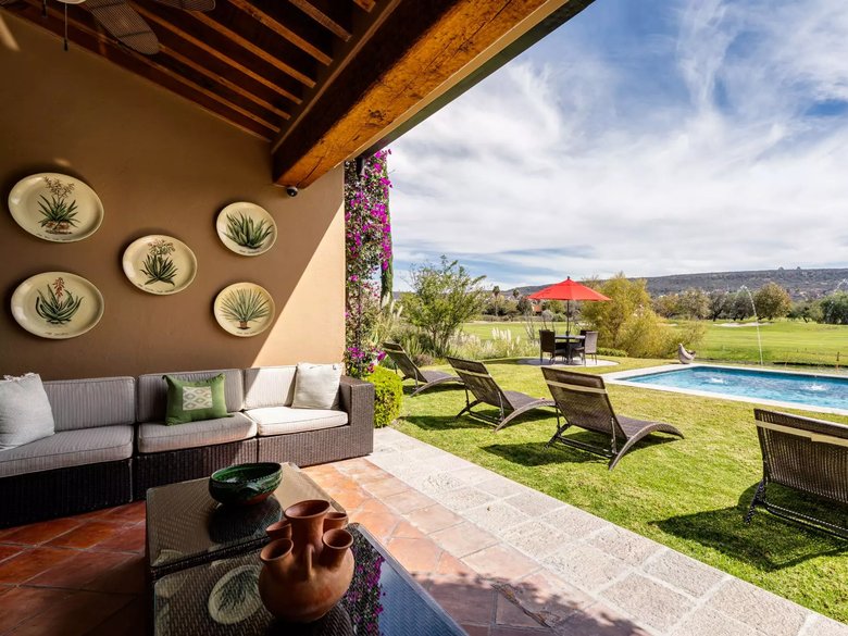 Casa del Lago — 8 photos