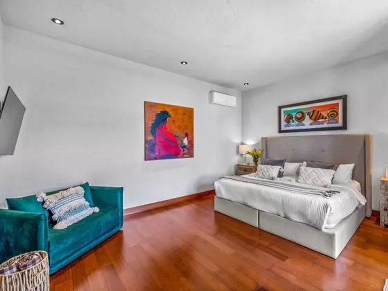 Casa Tres Olivos — 10 photos