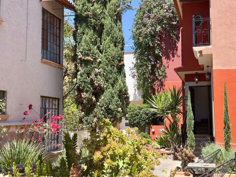 Casa Colorada — 4 photos