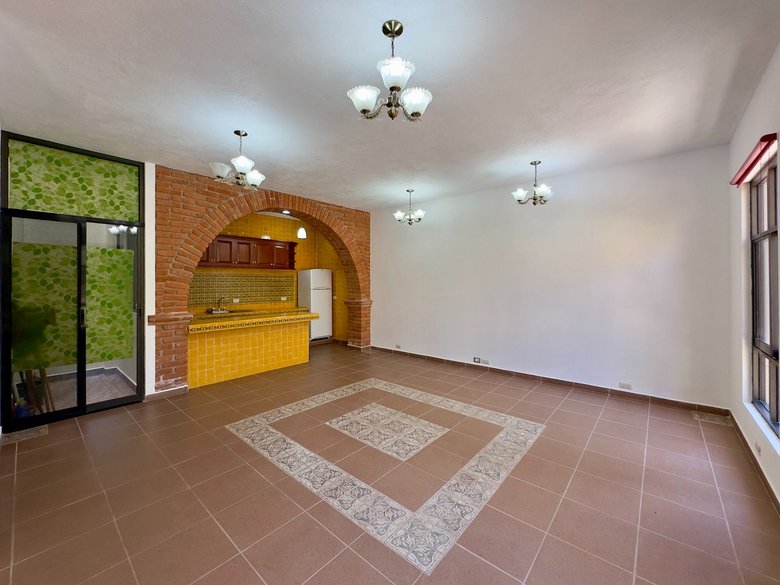 Casa Colorada — 8 photos