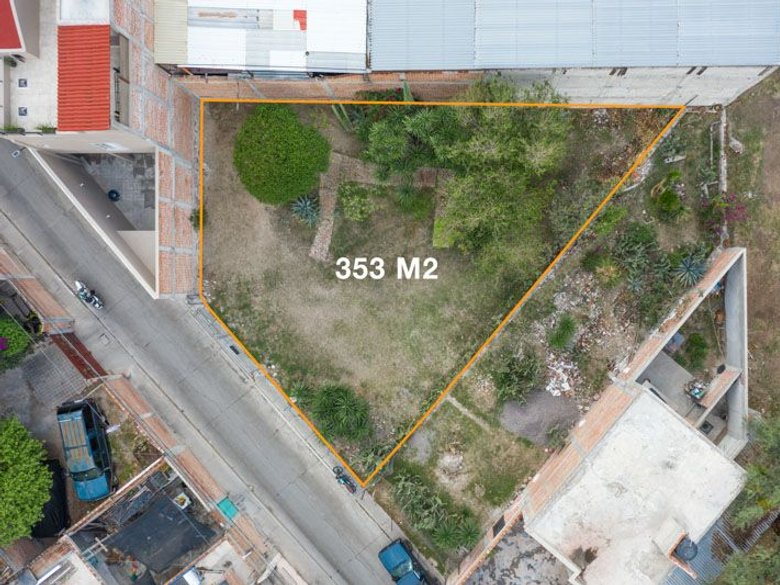 Javier Mina Lot — 3 photos