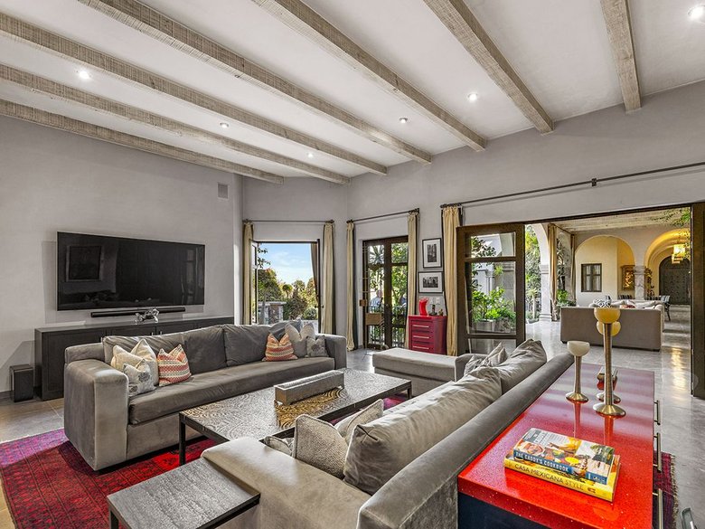 Casa Key He — 5 photos