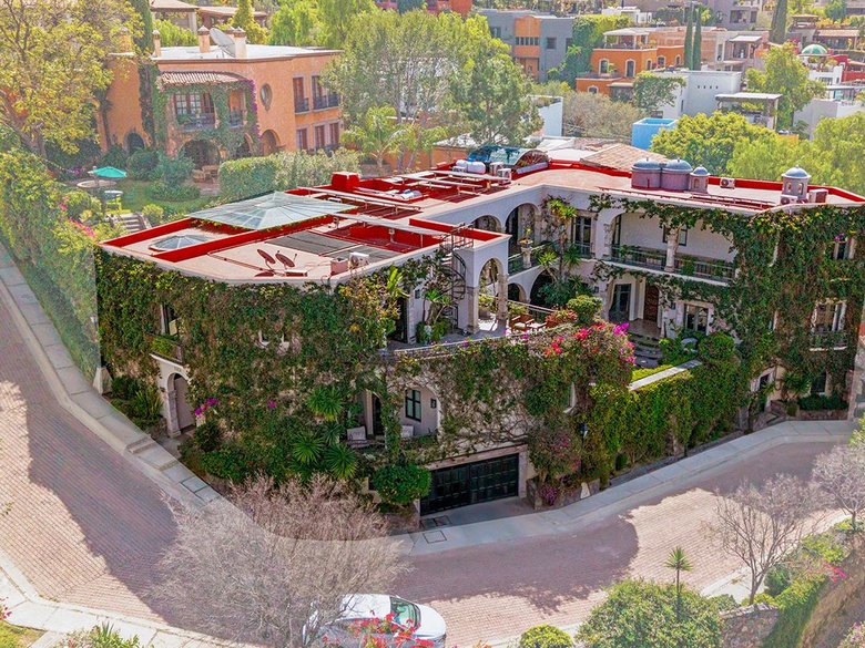 Casa Key He — 23 photos