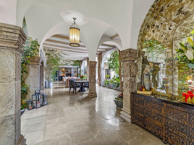 Casa Key He — 2 photos