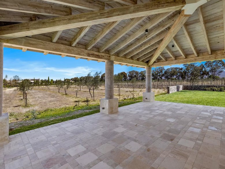 Casa Roble — 6 photos
