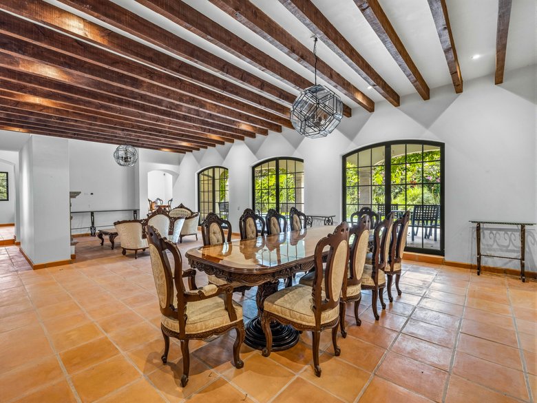 Casa Green — 7 photos