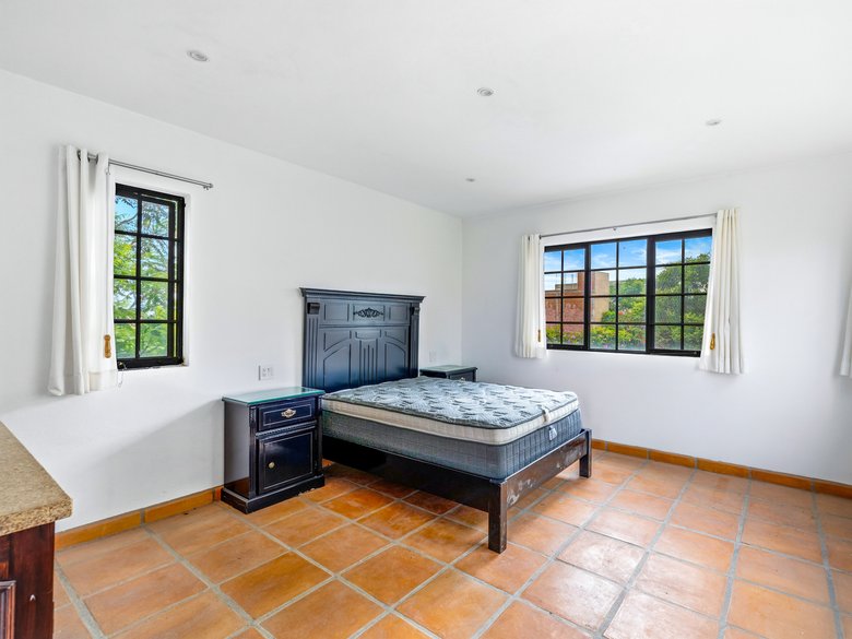 Casa Green — 43 photos