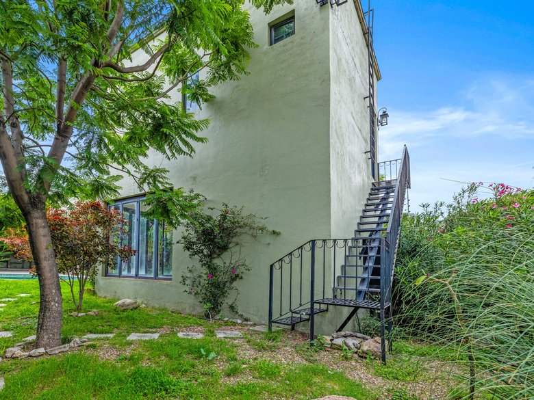 Casa Green — 42 photos