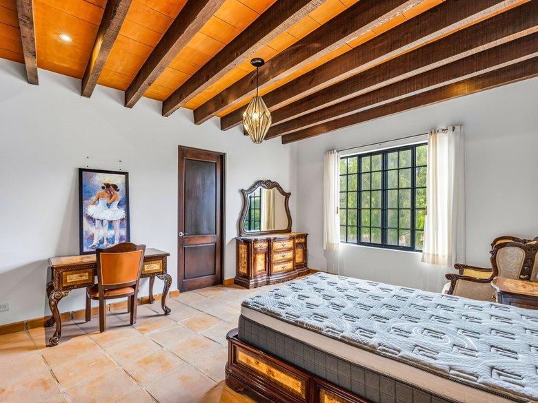 Casa Green — 13 photos
