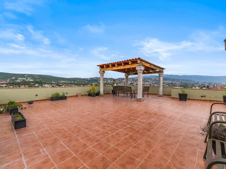 Casa Green — 34 photos