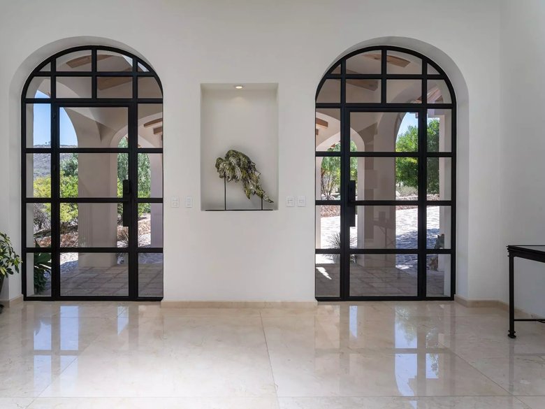 Casa Altamira — 5 photos