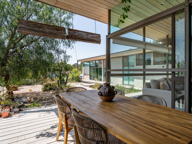 Modern Country Retreat — 25 photos