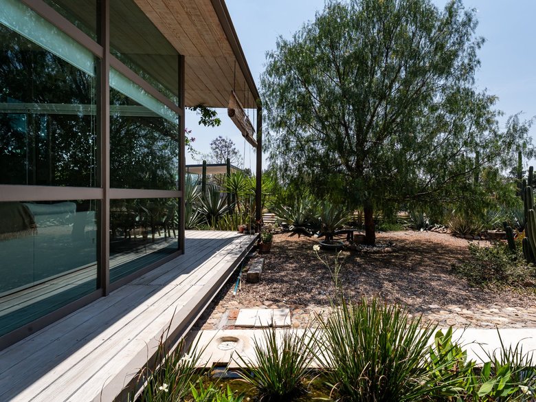 Modern Country Retreat — 22 photos