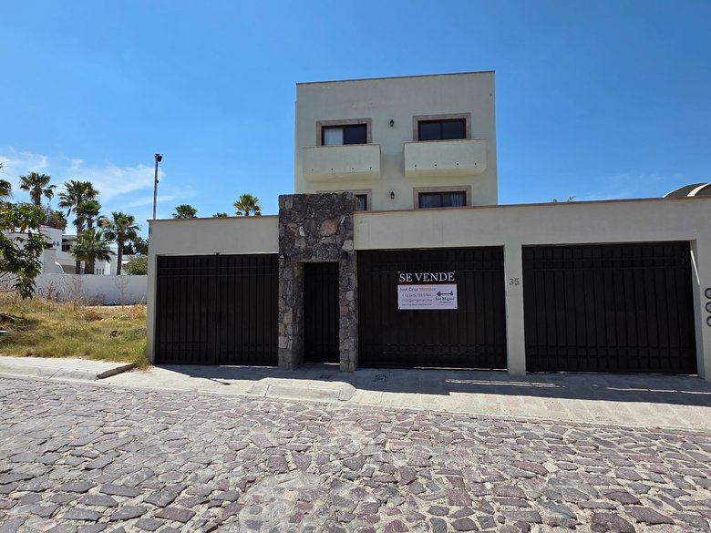 Departamento La Lejona — 16 photos