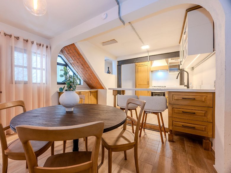 Casa 77 — 15 photos