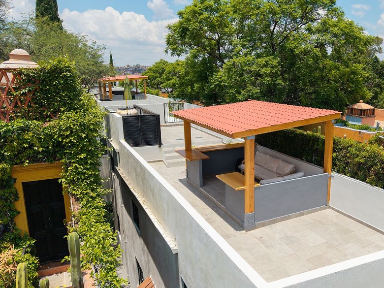 Casa 77 — 14 photos