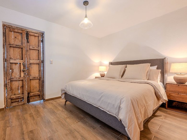 Casa 77 — 9 photos