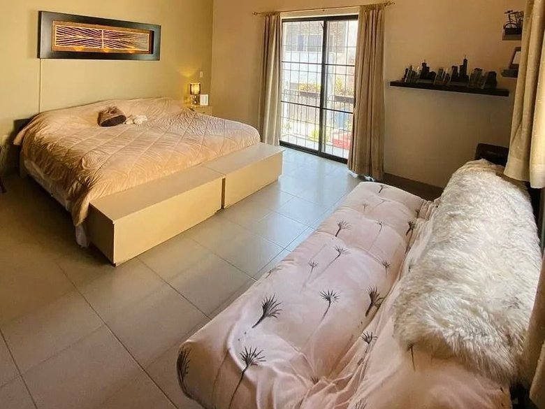 Casa Magenta — 18 photos