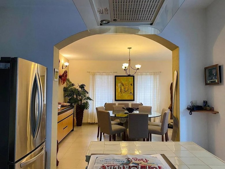 Casa Magenta — 16 photos