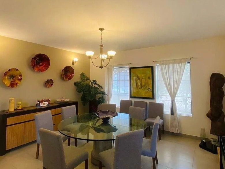 Casa Magenta — 15 photos