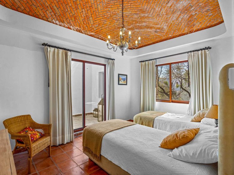 Casa Puerta Azul — 17 photos
